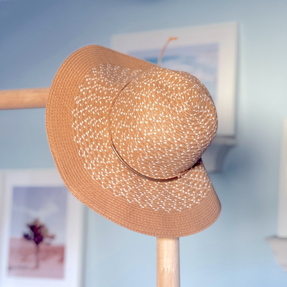 Wide brim beach hat